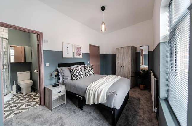 😄 Newly Decorated Room 😮 Main Photo