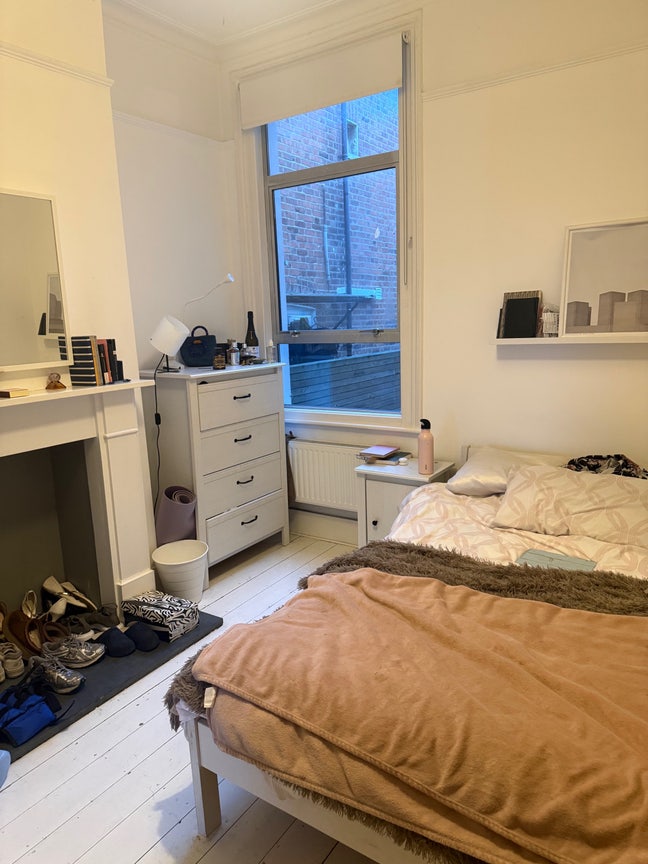 Beautiful Room for rent in Harlesden/Kensal Green Main Photo