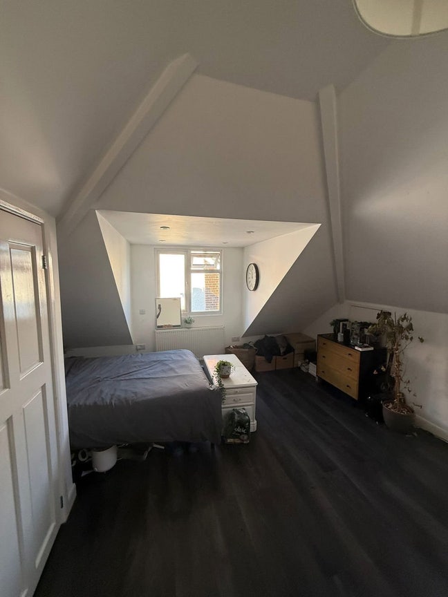 2 rooms in North Finchley  Main Photo