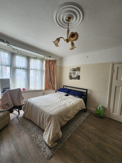 1 rooms in North Finchley  Main Photo