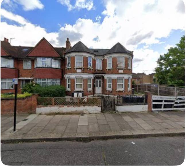 Self contained studio to rent Main Photo