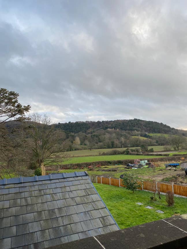 ✨ Self-Contained 1 Bed Flat with Private Access Main Photo