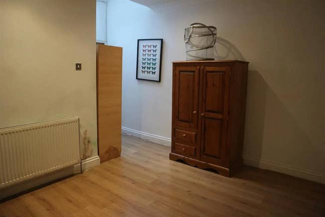2 bedroom flat to let in leyton E10 Main Photo