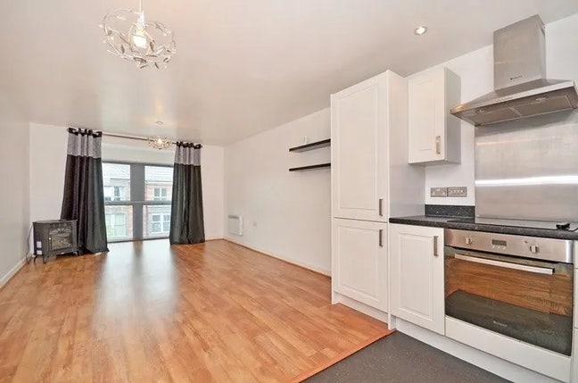 Single Bedroom in a 2BHK Flat Main Photo