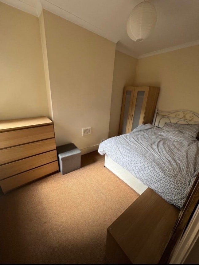 Cosy double room in Tooting Broadway  Main Photo