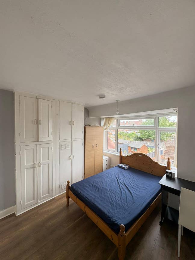 Large Double Rooms near City Centre Main Photo