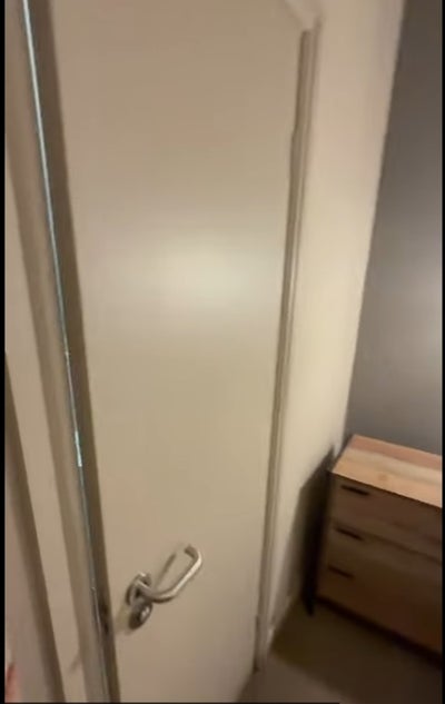 Room 1 to Let in a 6 Bedroom House Main Photo