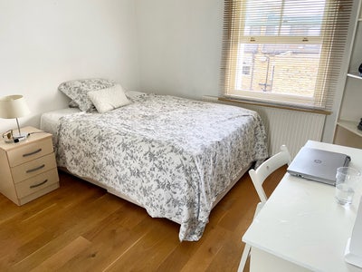 Lovely double room in Fulham Main Photo