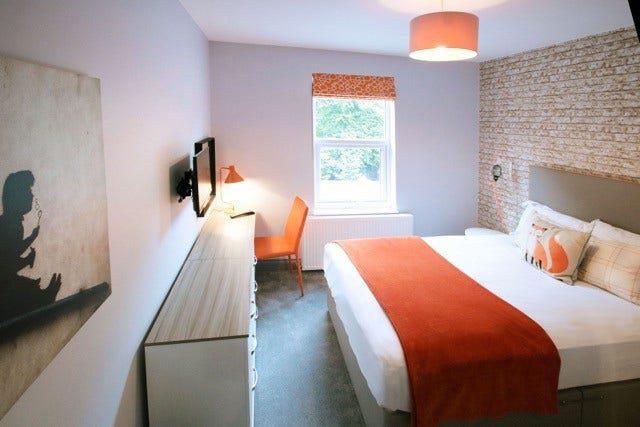 Professional House Share in the Heart of Old Town Main Photo