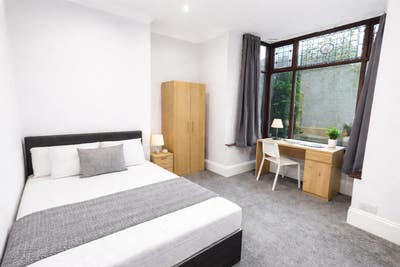 🏡🤩Exceptional Houseshare All Bills Included 🏡🤩 Main Photo