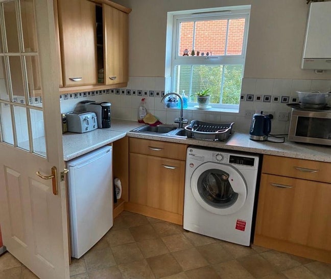 Large Double Room, Modern House Main Photo