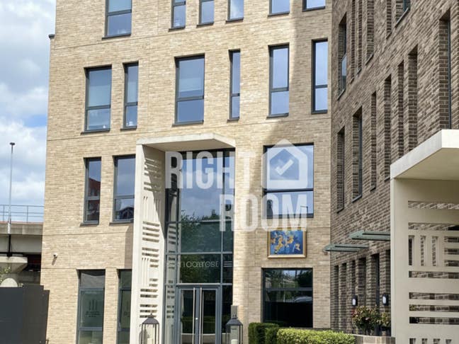 5 Furnished DBL Rooms available E14 Canary Wharf Main Photo