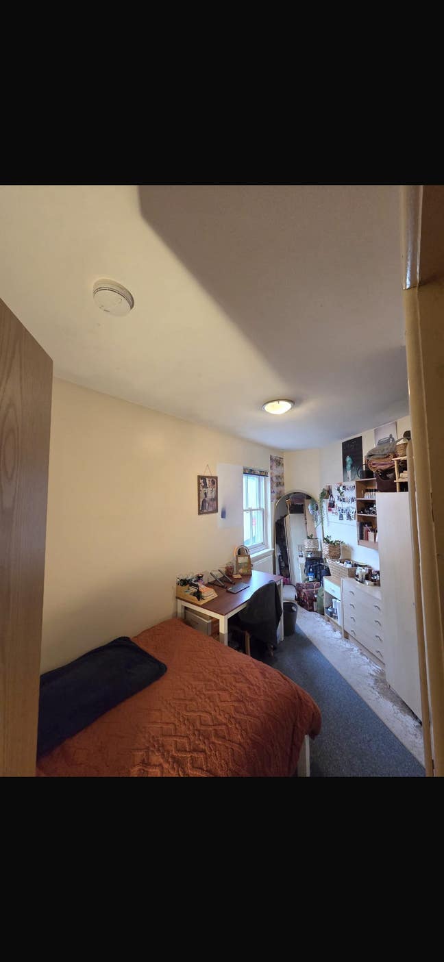 2 double rooms-female household - wincheap  Main Photo