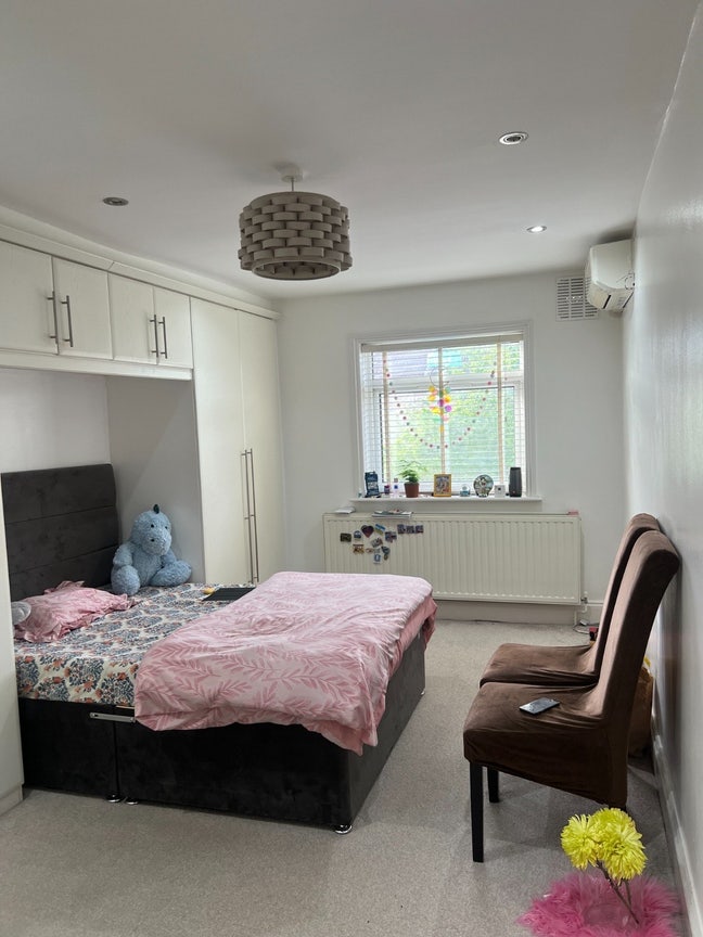 Temporary  Accommodation  Available  for  3  Month Main Photo