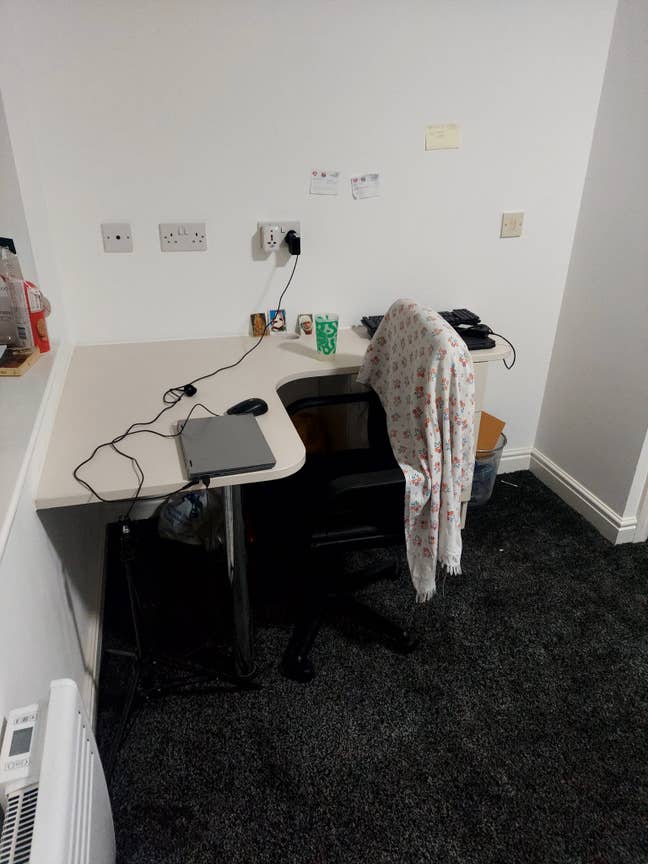 Non ensuite room available at Truro works  Main Photo