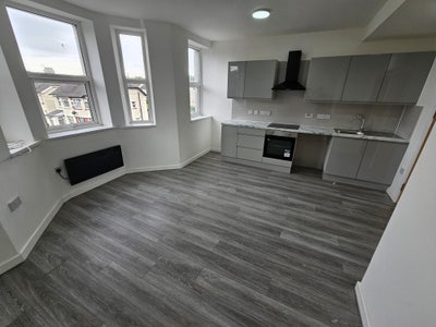 1 Bed Flat - Brand New Refurb  Main Photo