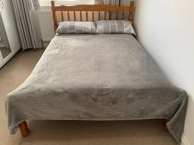 Warm, Modern, Spacious & Clean Double Bedroom. Main Photo