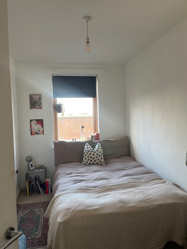Sunny flat in London fields  Main Photo
