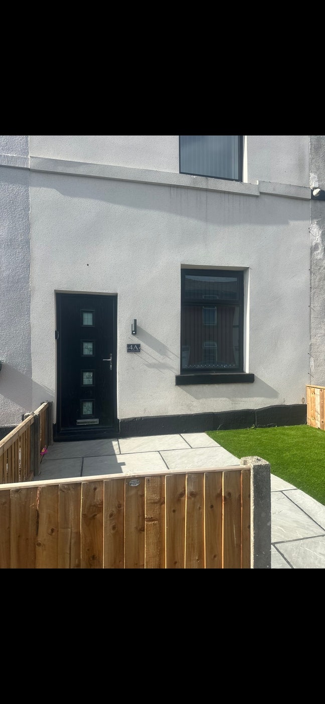 Double Room With Own Kitchen & EnSuite Main Photo