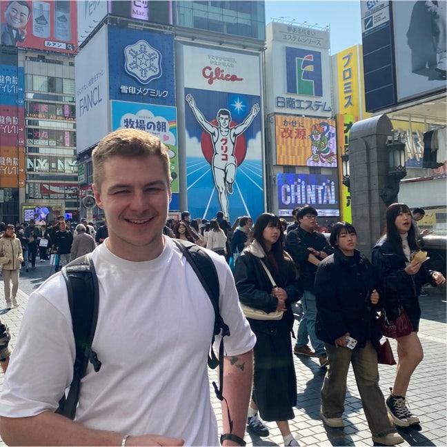 Moving Back to Mcr Main Photo