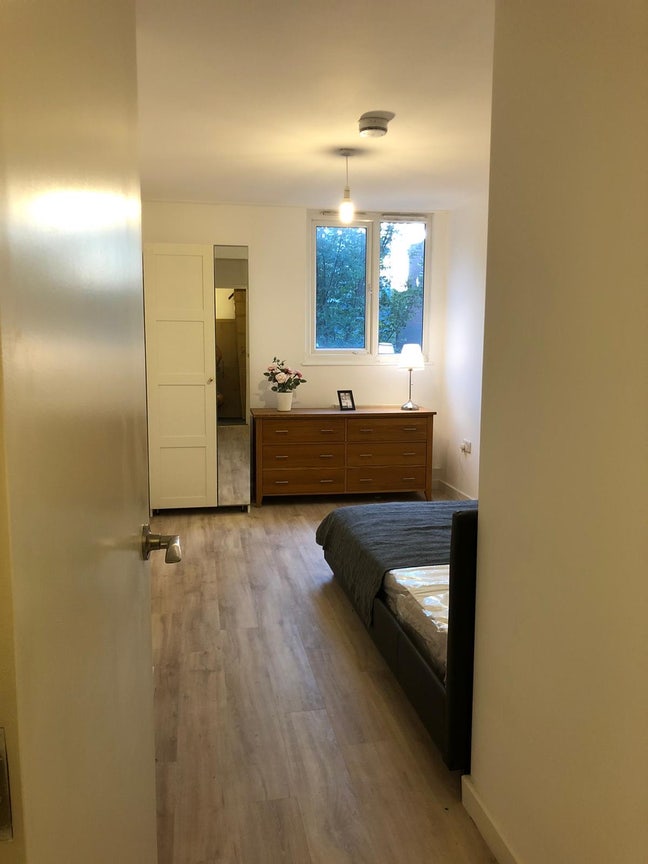 Rooms 5min walk to Queens Road Peckham St Main Photo