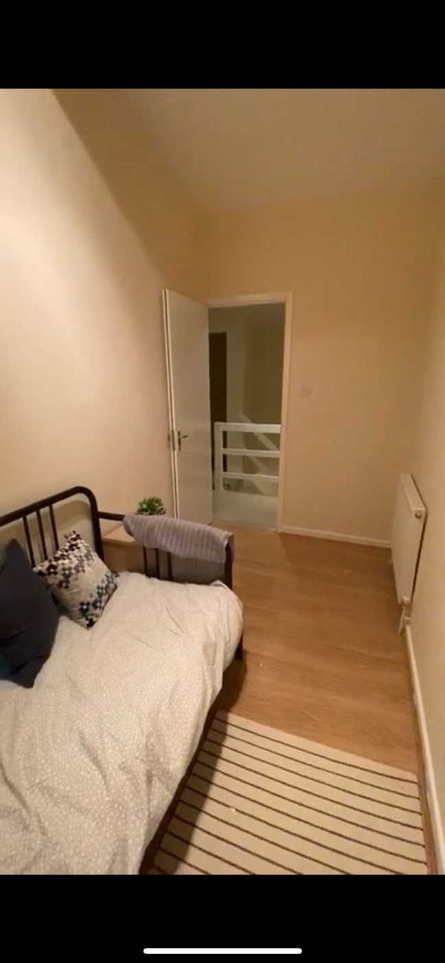 Single room available - N7 8UJ  Main Photo