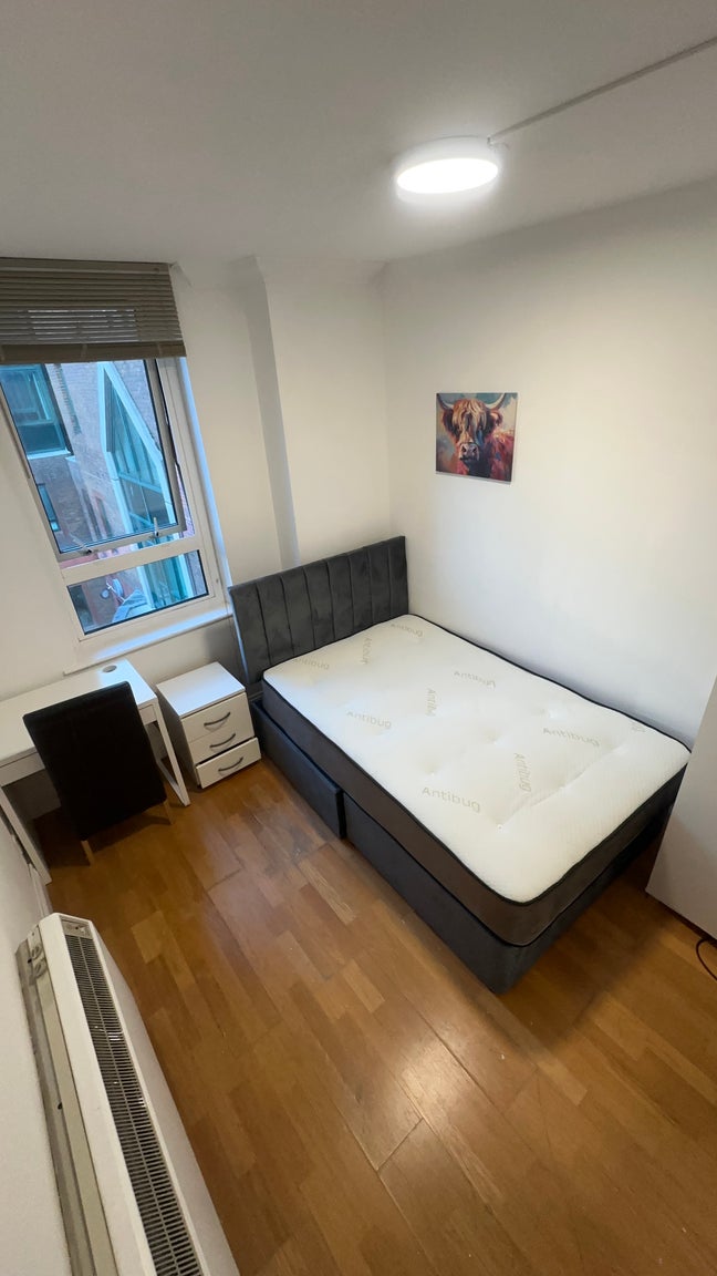 🌟 Lovely Room Available in Crossharbour|Bills In Main Photo