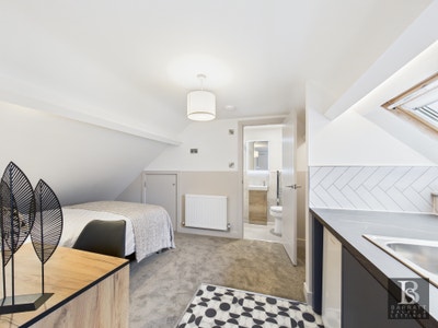 💥 Stunning Kitchenette/studios  🤩 Main Photo