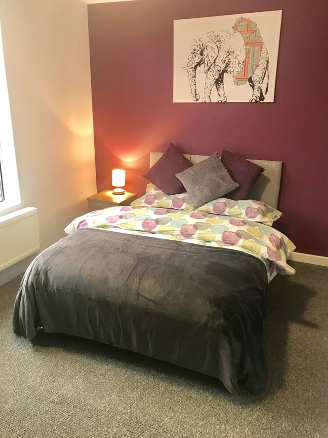 XXL En-Suite Room close to Hucknall High Street Main Photo