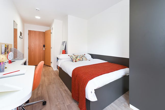 En-suite Room at the Towpath (Tenancy Takeover) Main Photo