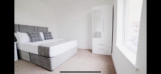 Immediate student tenancy take over NG7!  Main Photo