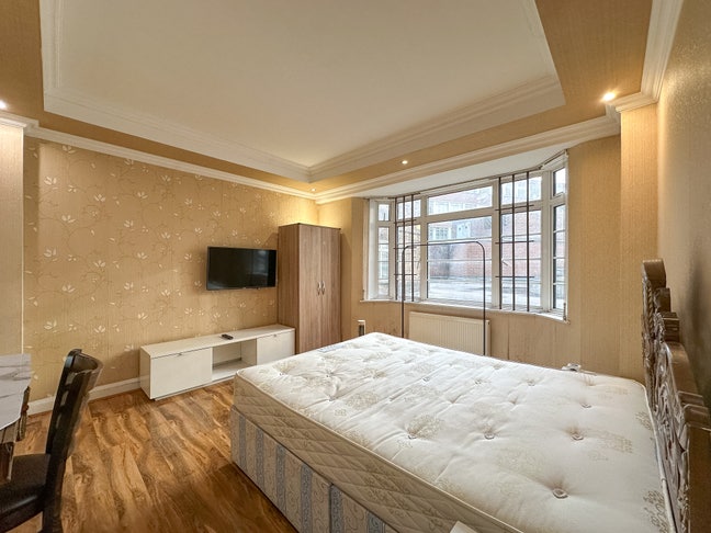 Amazing Double Room 3min walk to Marble Arch  Main Photo
