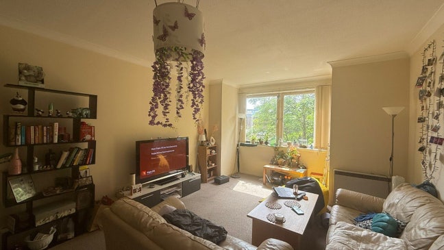 Spacious Double Room in City Centre Main Photo