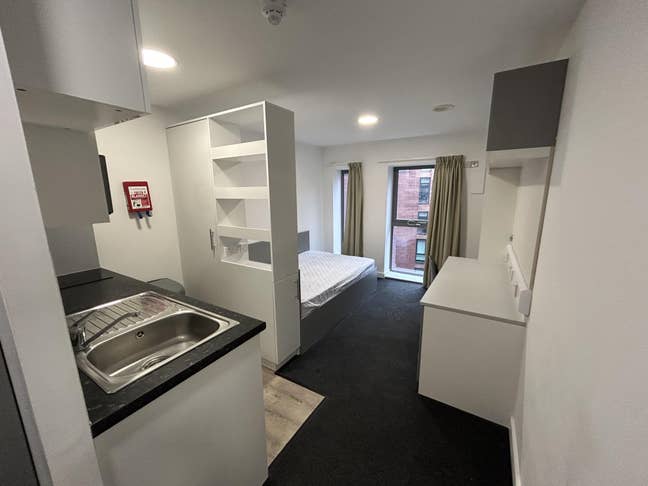 Tenancy Takeover – Studio (June - July) Main Photo