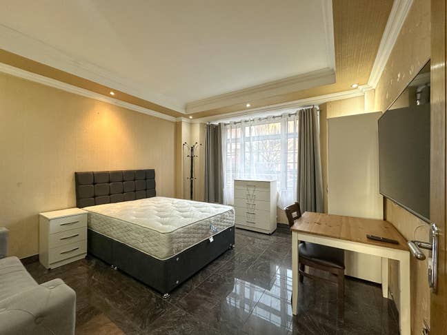 3 stunning rooms near Marble Arch Main Photo