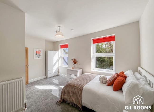 Brand New 6-Bed Professional House  Main Photo