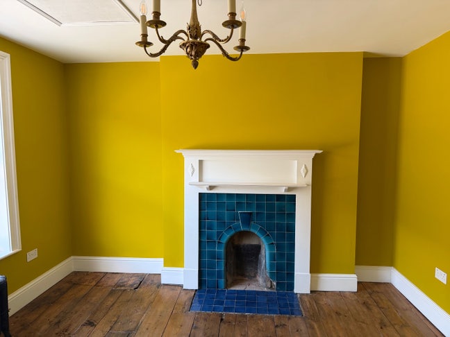 Double bedroom with garden ,  bills included Main Photo