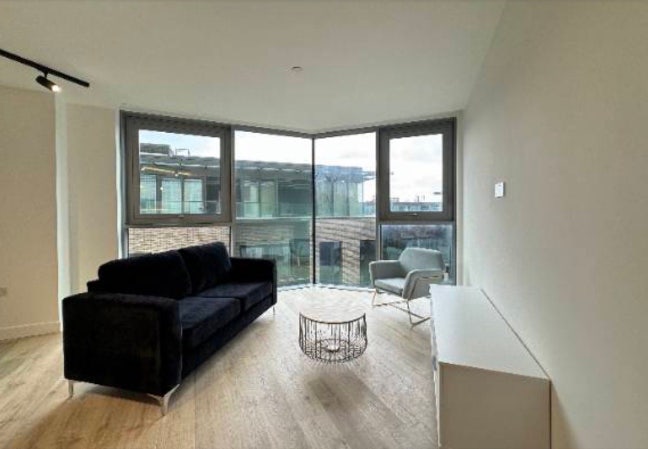 Mondern room in Ec1v 2AP-include bills Gym pool . Main Photo