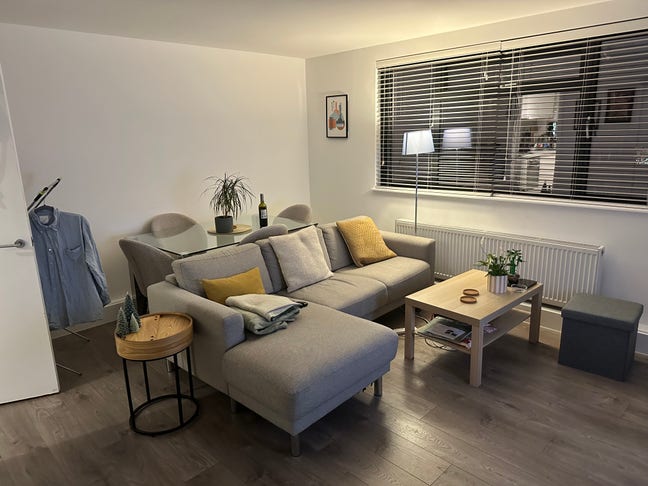 Room in Nine Elms available from March 1st-27th. Main Photo