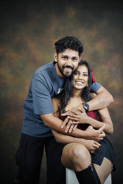 Couple seeks double room Main Photo