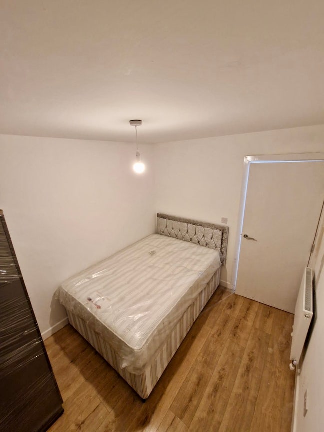 Double room 2 Mile Ash Area Main Photo