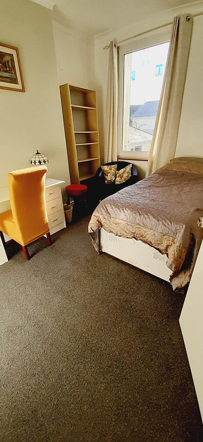 Pleasant room in quiet household Main Photo