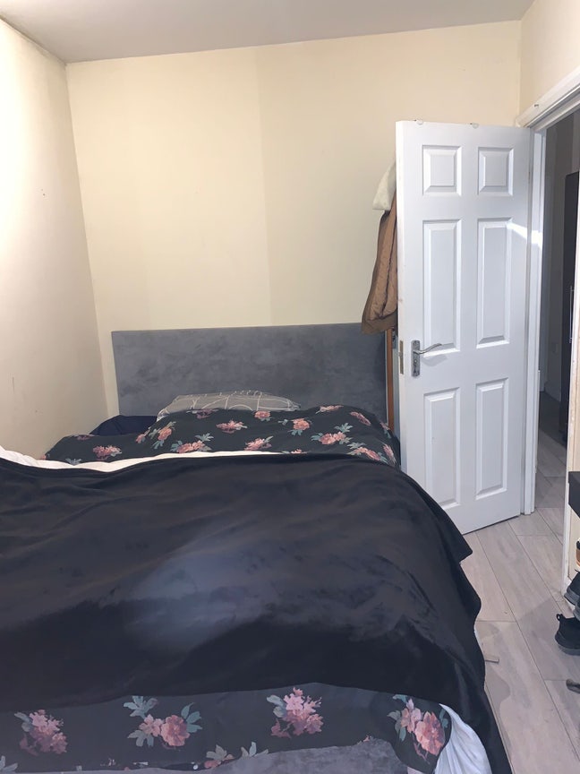 Double big size room for rent from 28th Feb  Main Photo