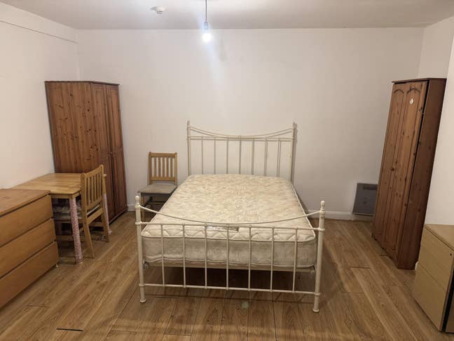 1 Bedroom Studio Flat  Main Photo