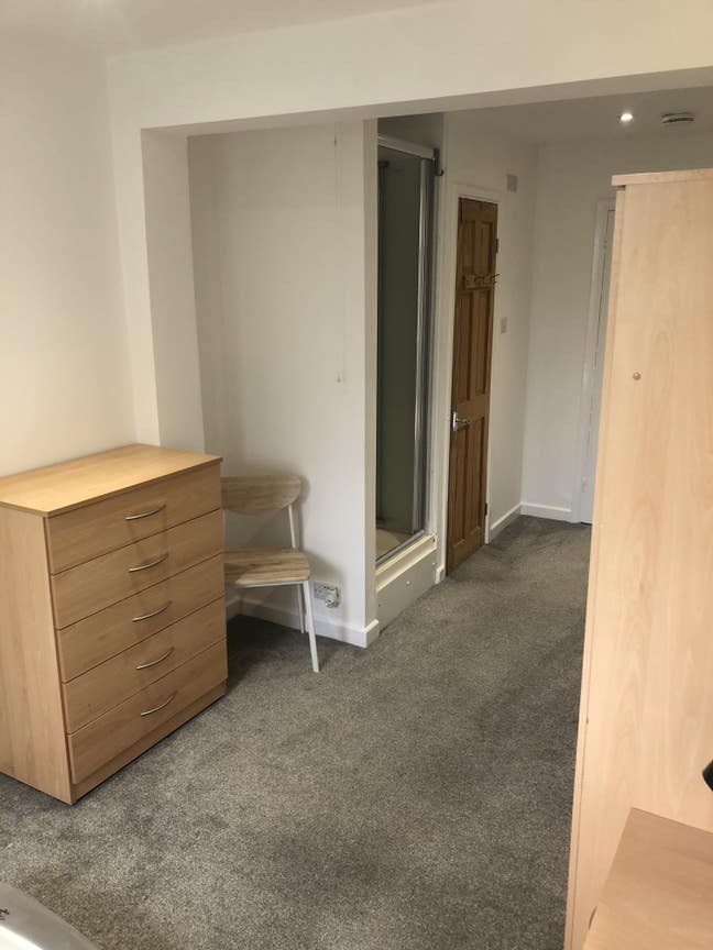Bedsit close to oxford city centre  Main Photo