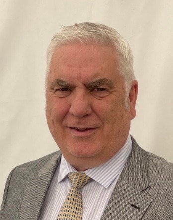 Professional Male seeks a double room Main Photo