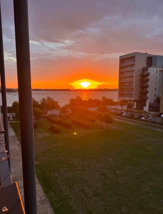 Studio with a view to Cardiff Bay  Main Photo