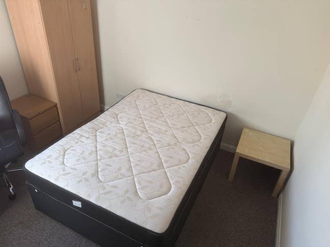 Double Room Available Now  Main Photo