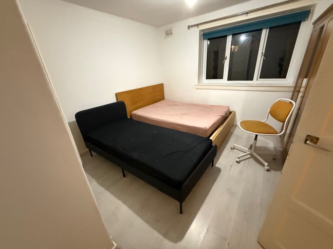 One bedroom whole property  Main Photo