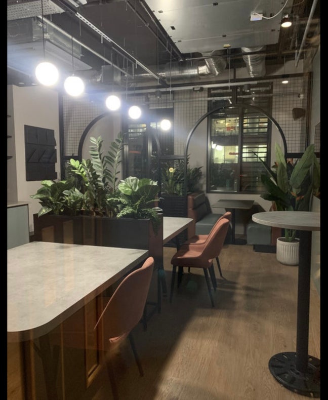 Live in the heart of london Main Photo